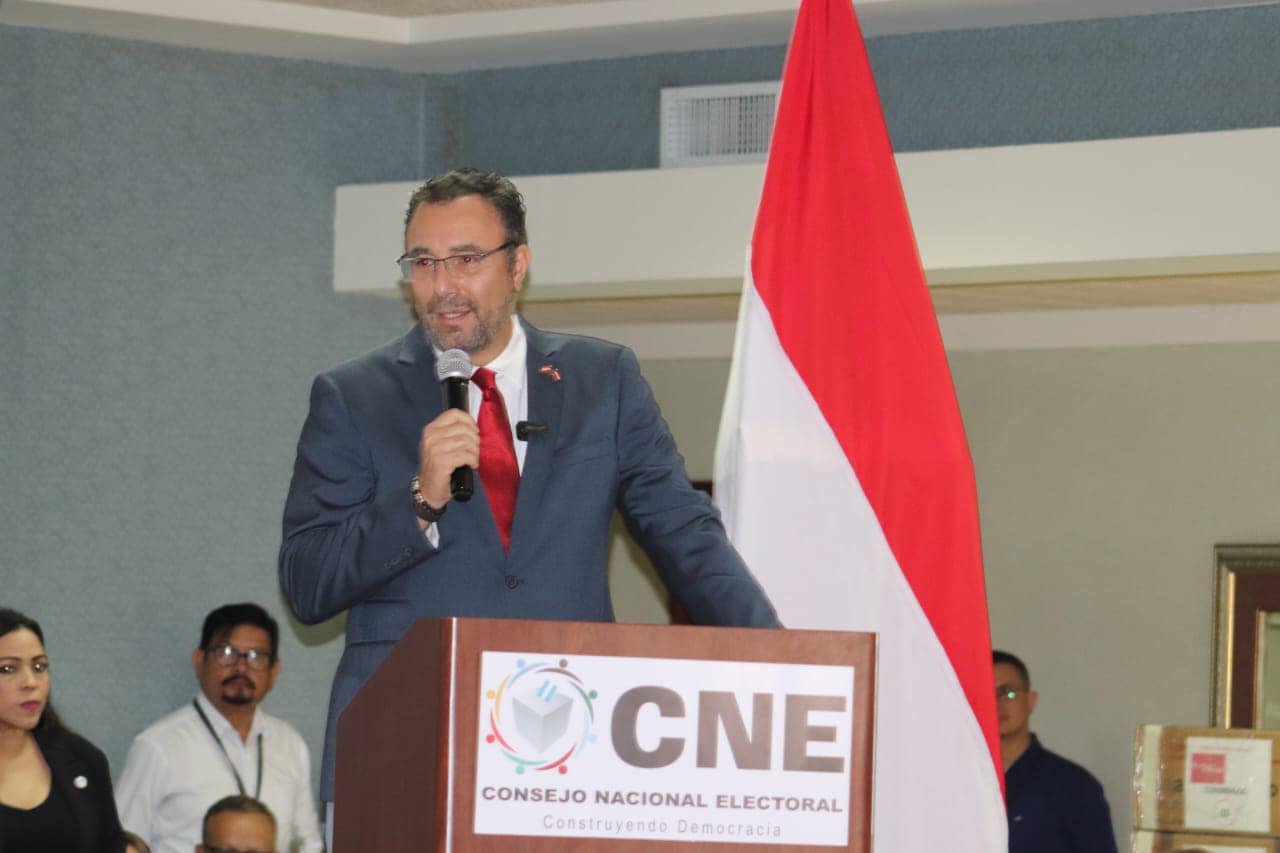 Expertos alertan sobre riesgo de fraude electoral en Honduras